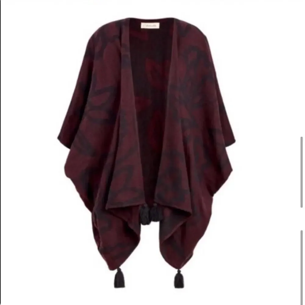 Cleobella Sevigny Capelet Poncho - Picture 10 of 12